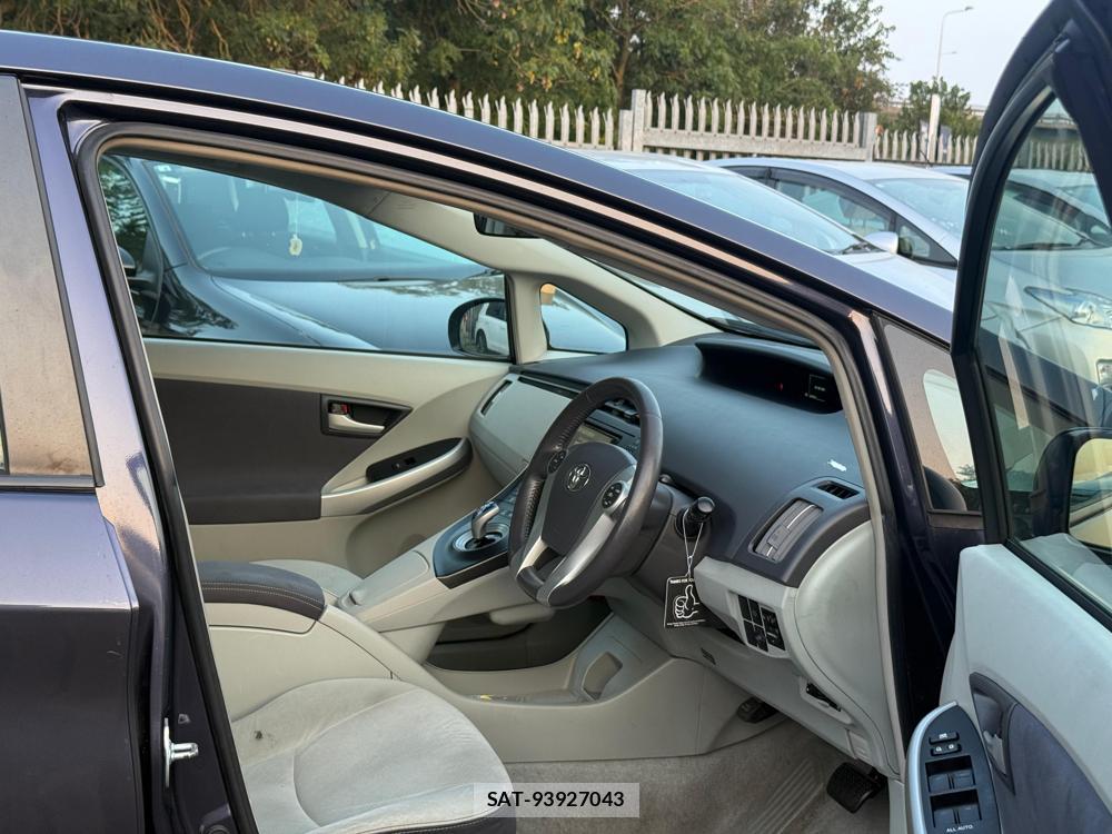 Toyota PRIUS 2010-12 1796015-11