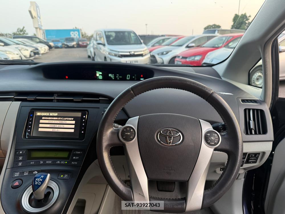 Toyota PRIUS 2010-12 1796015-14
