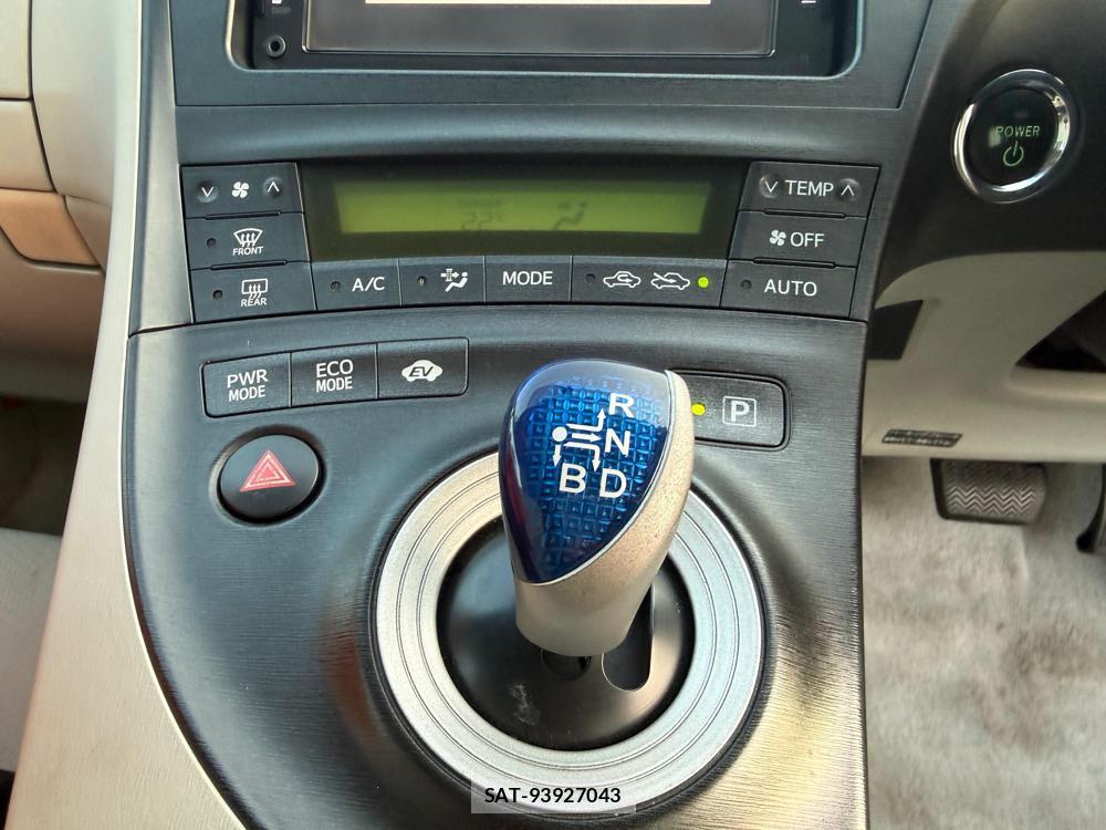 Toyota PRIUS 2010-12 1796015-25