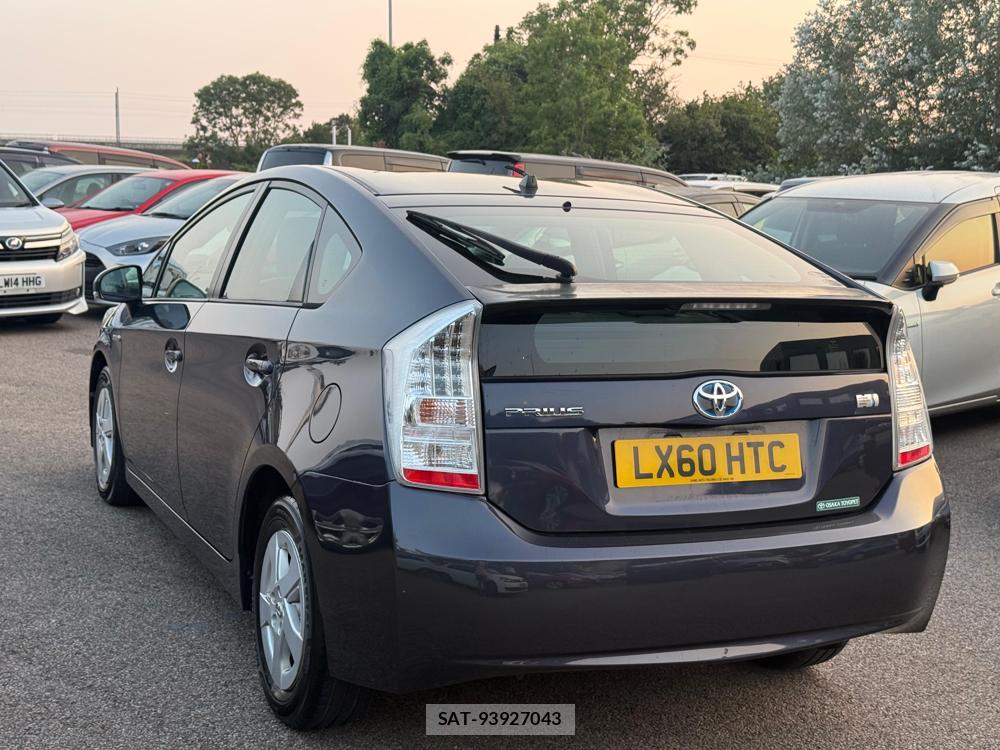 Toyota PRIUS 2010-12 1796015-2