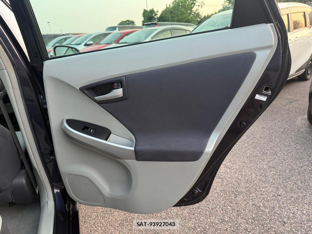 Toyota PRIUS 2010-12 1796015-29