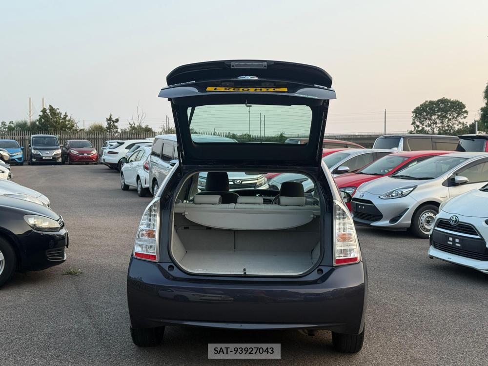 Toyota PRIUS 2010-12 1796015-31