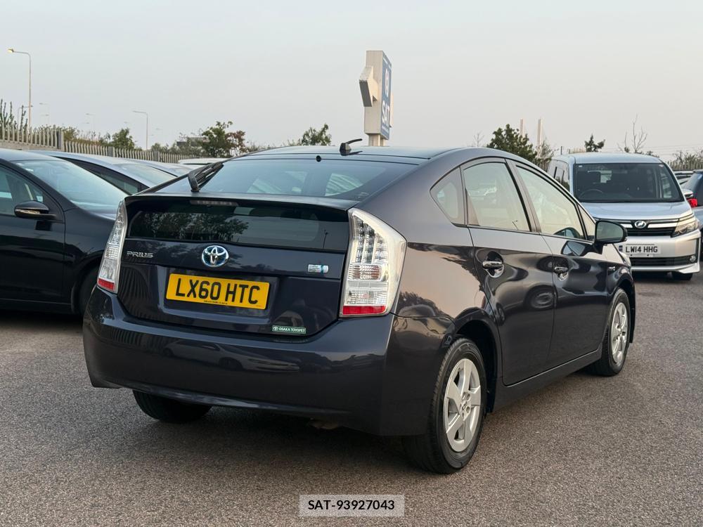 Toyota PRIUS 2010-12 1796015-4