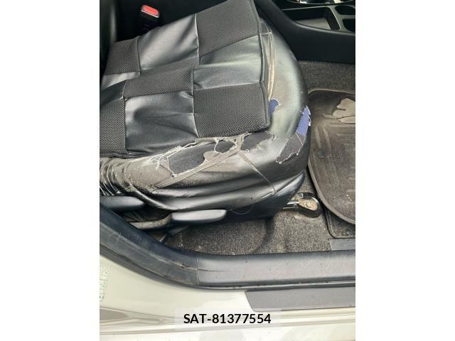 Toyota PRIUS 2013-12 8101329-11