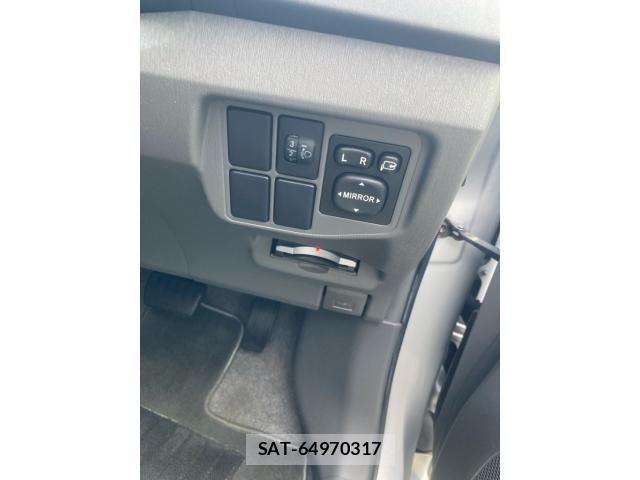 Toyota PRIUS 2010-07 8101330-12