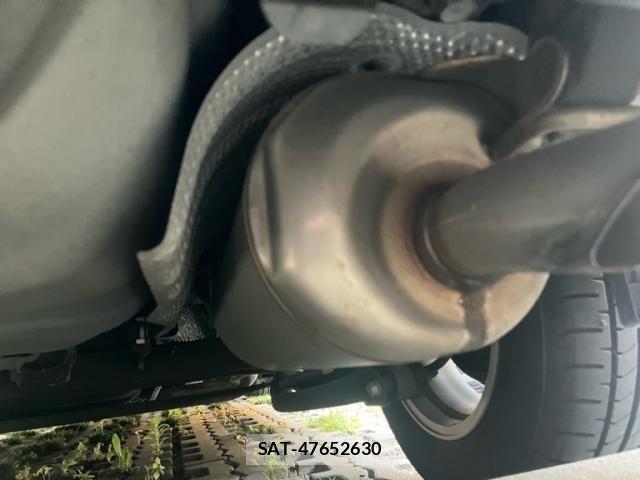 Toyota PRIUS 2013-06 8101318-14