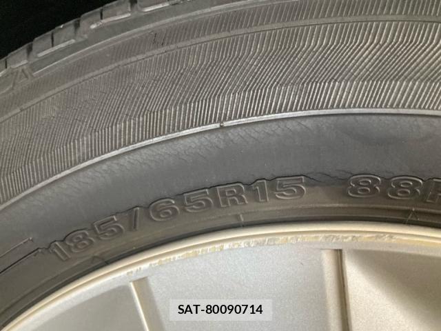 Toyota PRIUS 2005-01 8101327-19