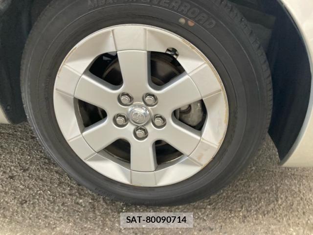 Toyota PRIUS 2005-01 8101327-5