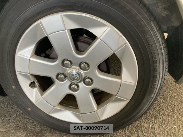 Toyota PRIUS 2005-01 8101327-7