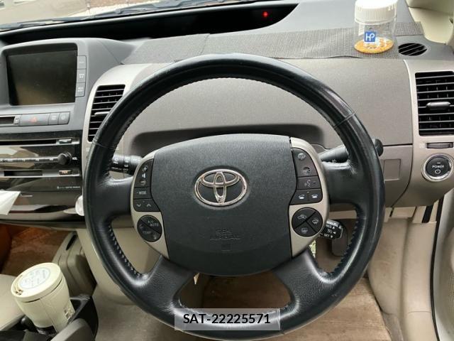 Toyota PRIUS 2008-04 8101310-8