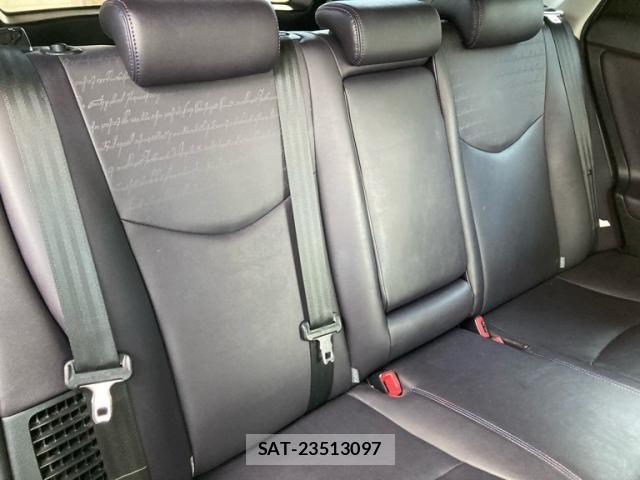 Toyota PRIUS 2013-03 8101346-16