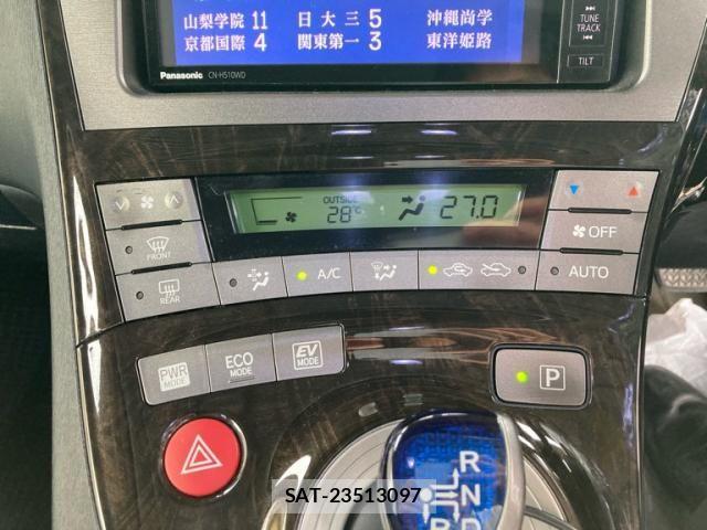 Toyota PRIUS 2013-03 8101346-21