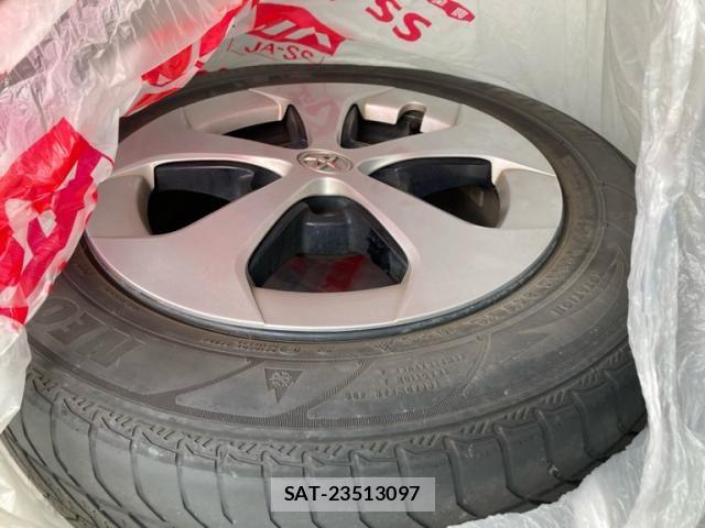 Toyota PRIUS 2013-03 8101346-27