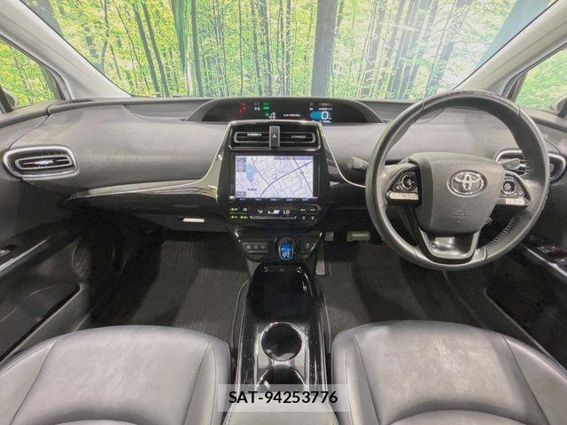 Toyota PRIUS 2017-07 8101280-1