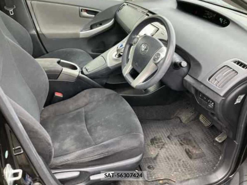 Toyota PRIUS 2014-03 8112074-4