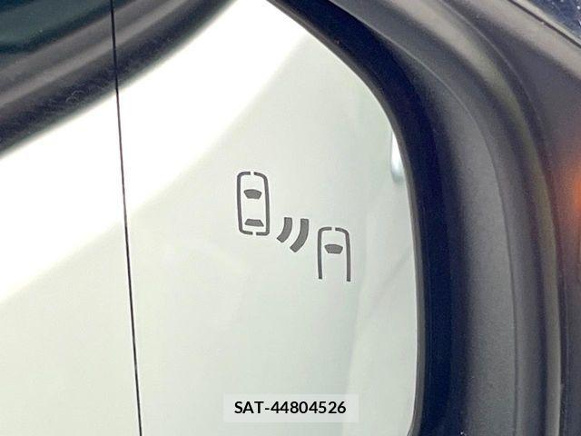 Toyota PRIUS 2024-01 8131918-5