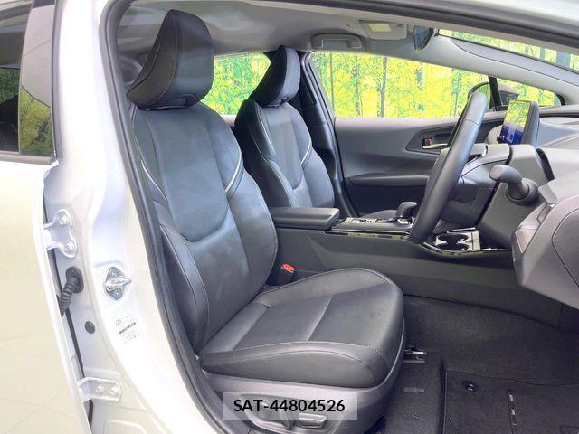 Toyota PRIUS 2024-01 8131918-7