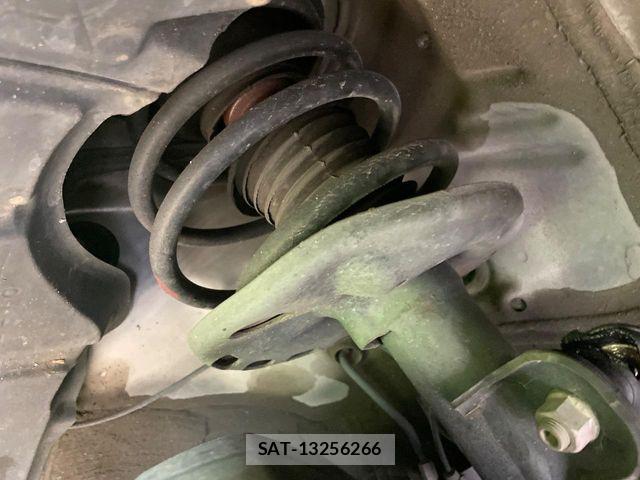 Toyota PRIUS 2014-06 8131945-19