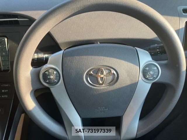 Toyota PRIUS 2010-07 8131971-11