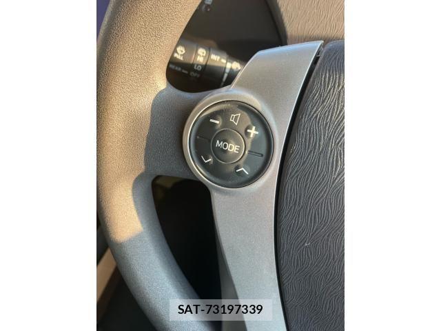 Toyota PRIUS 2010-07 8131971-12