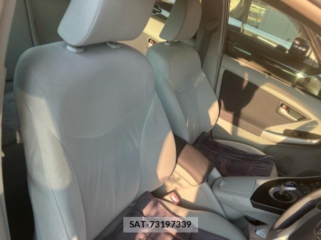 Toyota PRIUS 2010-07 8131971-6