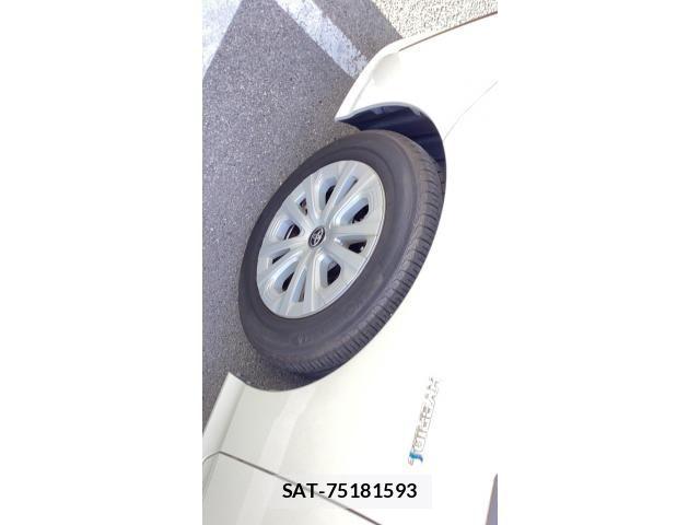 Toyota PRIUS 2018-12 8131937-11