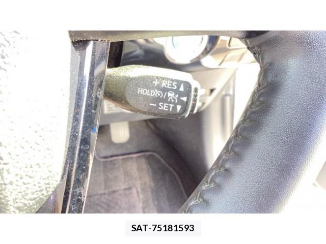 Toyota PRIUS 2018-12 8131937-4