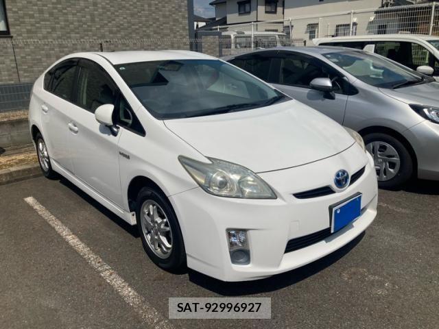 Toyota PRIUS 2011-09 8131972-1
