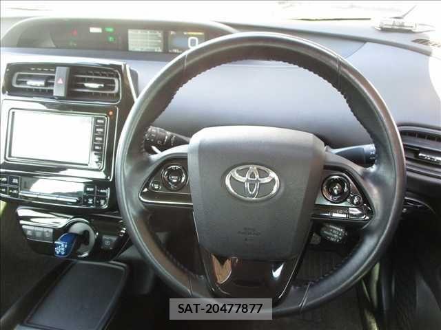 Toyota PRIUS 2019-03 8131935-13
