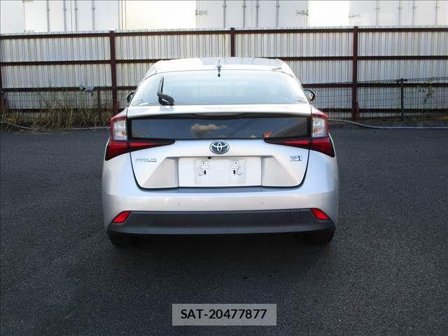 Toyota PRIUS 2019-03 8131935-5