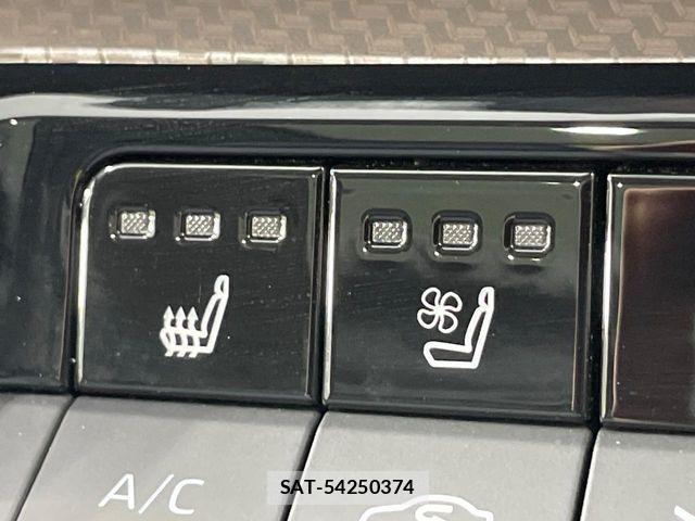 Toyota PRIUS 2023-05 8131919-6