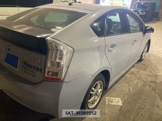 Toyota PRIUS 2009-11 8131964-5