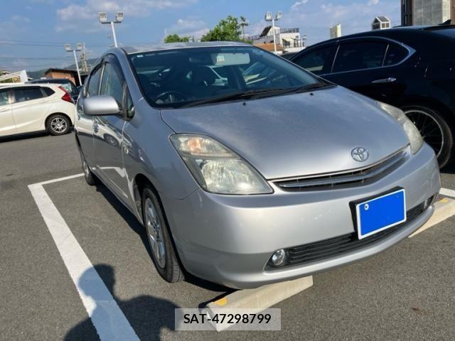 Toyota PRIUS 2009-01 8131954-0