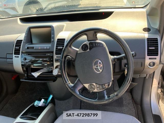 Toyota PRIUS 2009-01 8131954-11