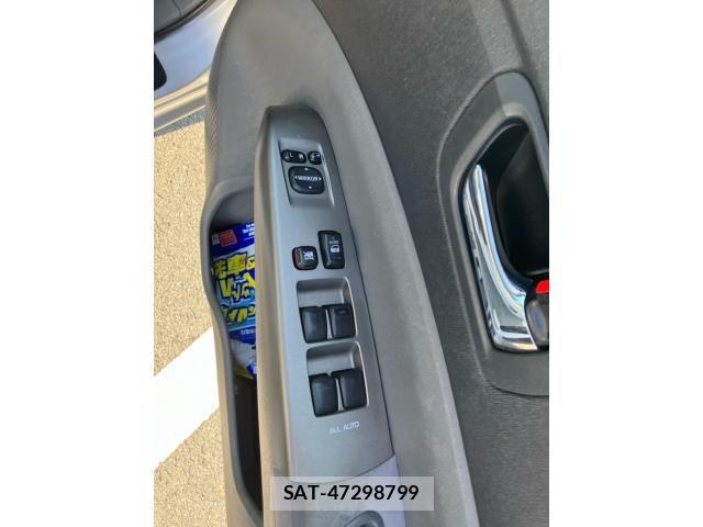 Toyota PRIUS 2009-01 8131954-5