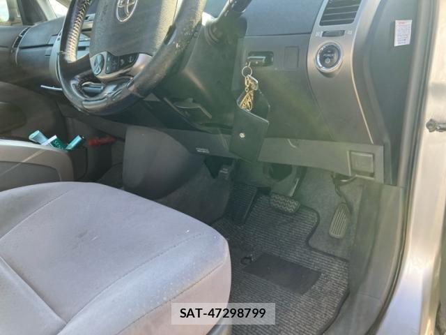 Toyota PRIUS 2009-01 8131954-7