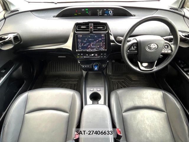 Toyota PRIUS 2020-01 8131929-1