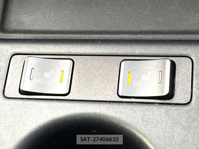 Toyota PRIUS 2020-01 8131929-6