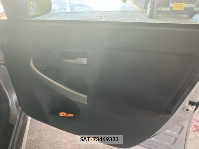 Toyota PRIUS 2009-07 8131960-14