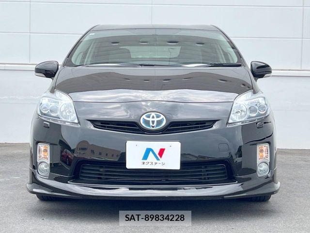 Toyota PRIUS 2009-06 8131947-12