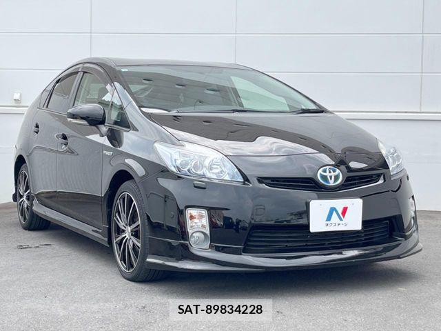 Toyota PRIUS 2009-06 8131947-14