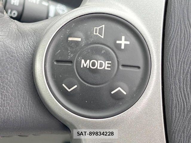 Toyota PRIUS 2009-06 8131947-6