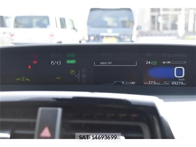 Toyota PRIUS 2022-04 8131927-9