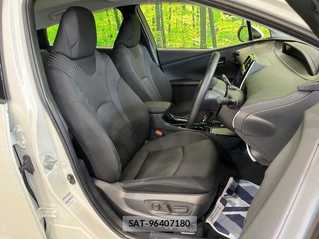 Toyota PRIUS 2020-01 8131930-7