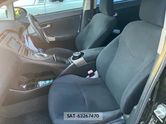 Toyota PRIUS 2012-07 8131951-11
