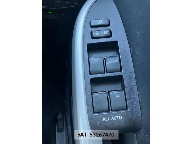 Toyota PRIUS 2012-07 8131951-16