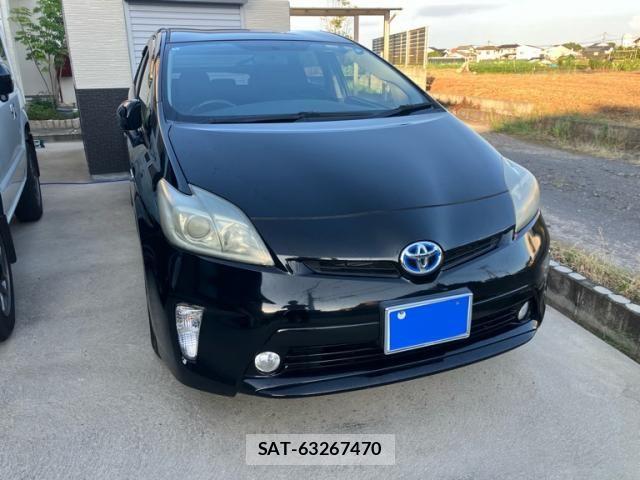 Toyota PRIUS 2012-07 8131951-1