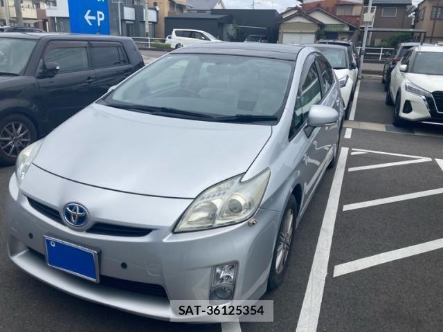 Toyota PRIUS 2010-05 8131957-1