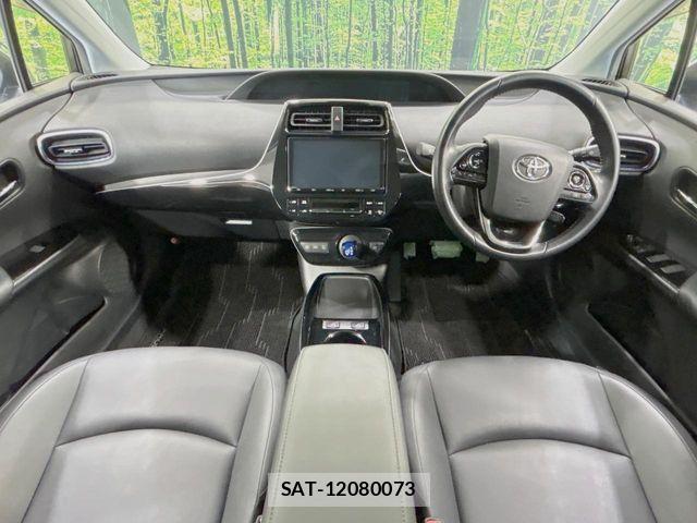 Toyota PRIUS 2020-02 8131931-1