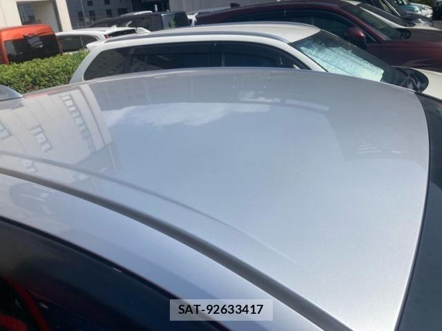 Toyota PRIUS 2019-08 8131943-5